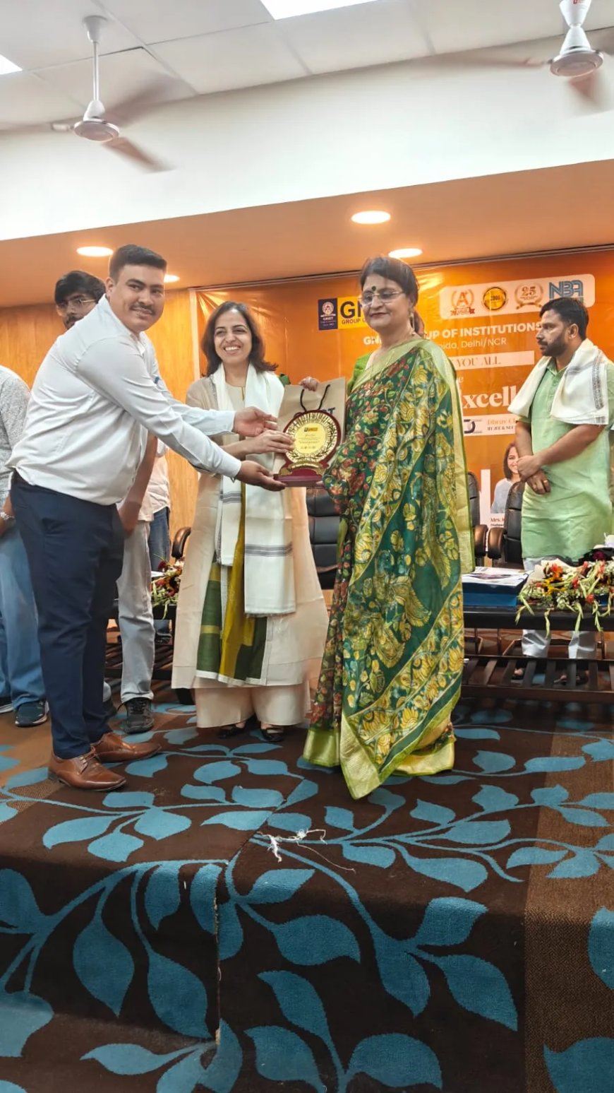 शिक्षा से सेवा तक 2026: मेधावी विद्यार्थियों का भव्य सम्मान समारोह