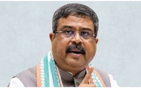 शिक्षा मंत्री धर्मेंद्र प्रधान का इस्तीफा: छात्रों के प्रदर्शन का असर