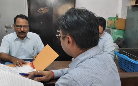 हल्द्वानी: DM के आदेश पर एक पटवारी का निलंबन, एक पर विभागीय कार्रवाई शुरू