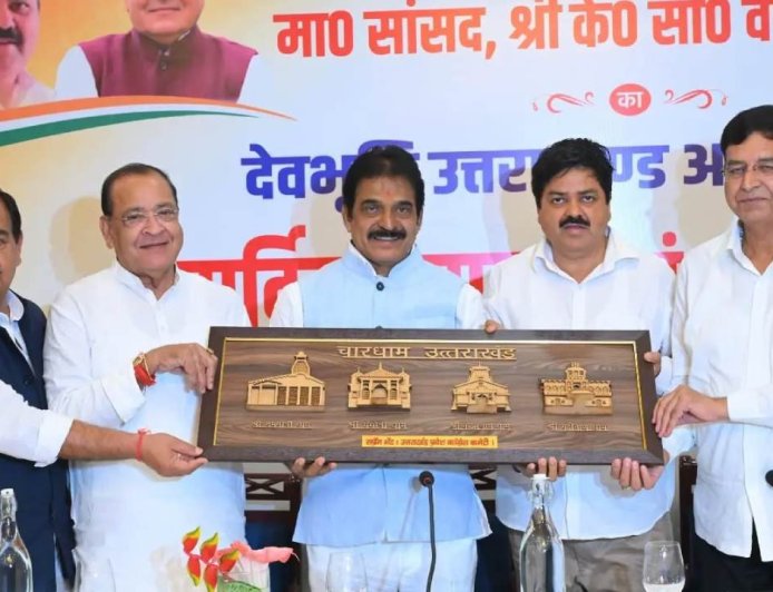 कांग्रेस महासचिव केसी वेणुगोपाल ने उत्तराखंड में चुनावी रणनीति पर की विस्तृत चर्चा