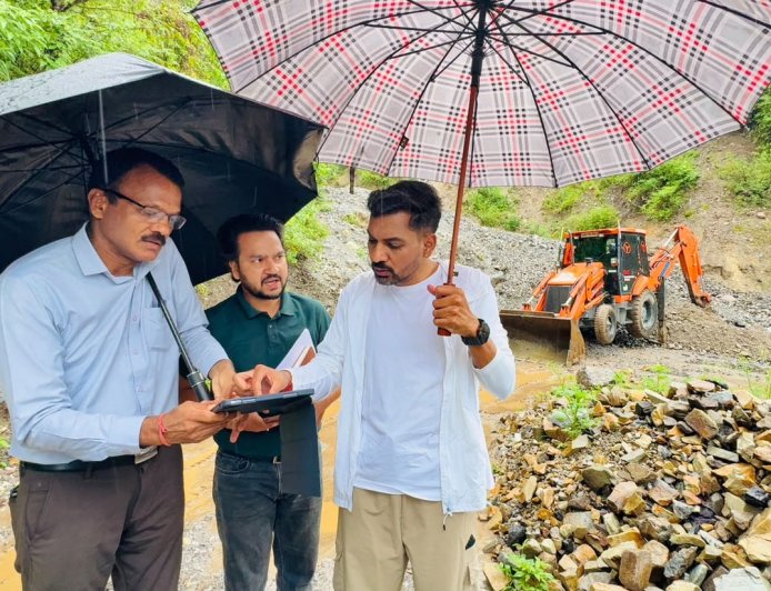 देहरादून में मूसलधार बारिश पर प्रशासन का कड़ा रुख, डीएम ने दिए सख्त निर्देश