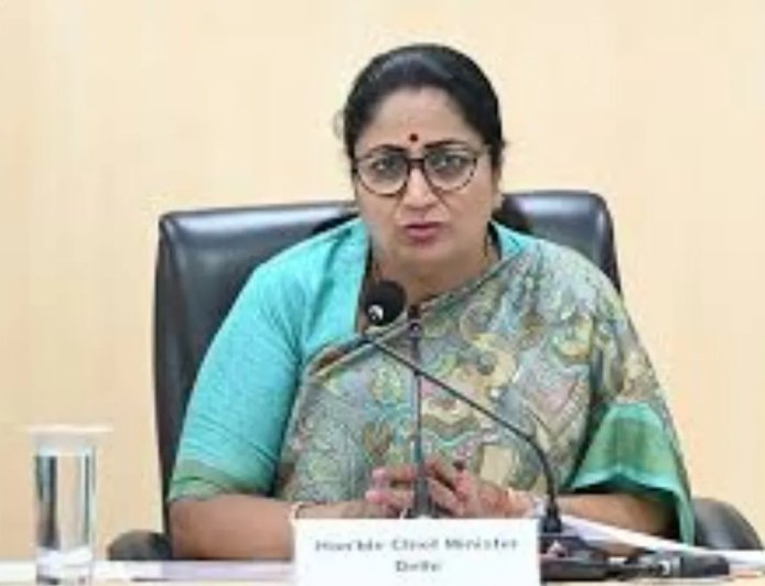 रेखा गुप्ता का डिजिटल गवर्नेंस में नया आयाम, सिंगल विंडो सिस्टम से 84 सेवाएं हुईं और तेज