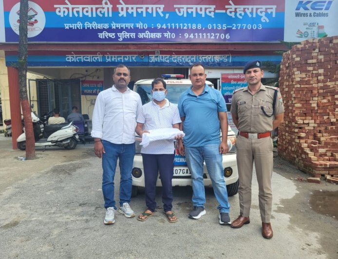 देहरादून: धामी सरकार ने नकल माफियाओं के खिलाफ की बड़ी कार्रवाई, UTU परीक्षा लीक का आरोपी गिरफ्तार