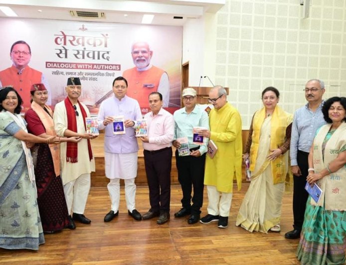 साहित्यकारों का योगदान: सांस्कृतिक एवं सामाजिक संरक्षण में महत्वपूर्ण भूमिका – सीएम