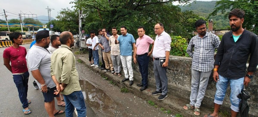 हल्द्वानी: पहली बारिश ने शहर को किया जलमग्न, अधिकारियों में हड़कंप