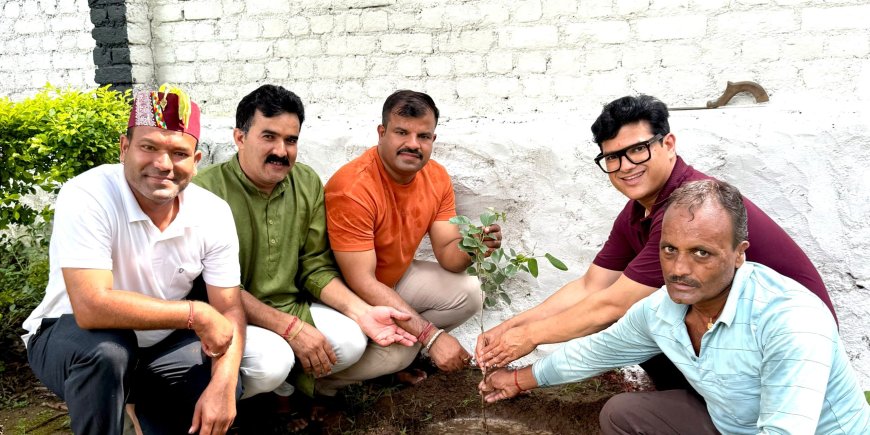 हरेला पर्व पर CIMS एवं UIHMT कॉलेज में रोपण कार्यक्रम, हरियाली और पर्यावरण की रक्षा का संकल्प