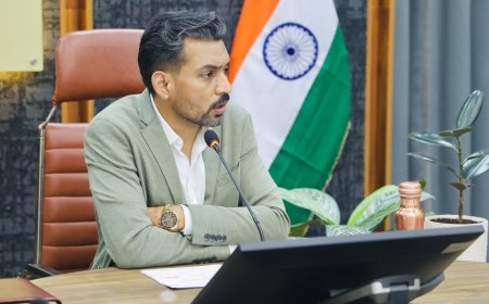 जिला अस्पताल की वित्तीय स्थिति पर डीएम का कड़ा रुख; लावारिस मरीजों के लिए खास निर्णय