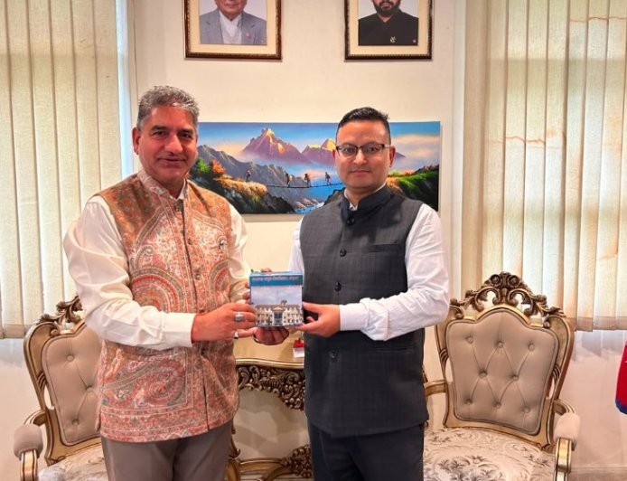 नेपाल के राजदूत से संस्कृत के प्रचार-प्रसार पर मंथन: भारत-नेपाल सांस्कृतिक संबंधों की नई दिशा