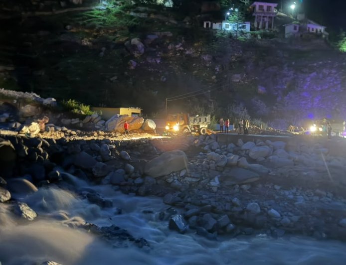 तमक नाले पर यातायात बहाली: त्वरित कार्रवाई से शुरू हुआ आवागमन