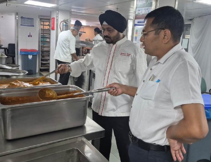 देहरादून में मिलावटखोरी के खिलाफ FDA का सख्त अभियान: होटल-रेस्टोरेंट से लिए गए दूध और पनीर के नमूने