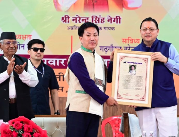 अरुणाचल के अभिनेता ताई तुगुंग को मिला ‘नरेंद्र सिंह नेगी’ संस्कृति सम्मान