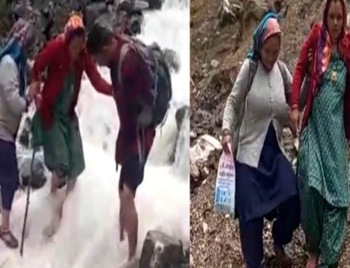 उत्तराखंड: भूस्खलन के कारण सड़क बंद, प्रसव पीड़ा के बीच महिला ने अस्पताल पहुंचने का किया संघर्ष