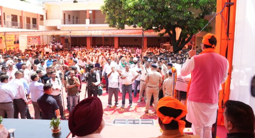 मुख्यमंत्री पुष्कर सिंह धामी ने शहीद ऊधम सिंह को श्रद्धांजलि अर्पित की