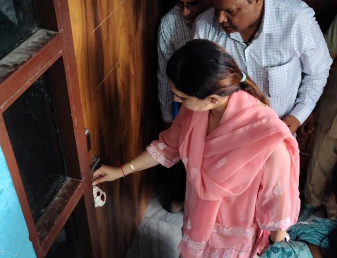 125 बच्चे मिले, पंजीकरण नहीं! देहरादून में मदरसा सील, दो पर भी कसा शिकंजा