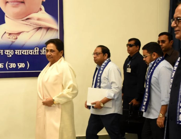 मायावती के फैसले से बढ़ी हलचल, ईशान आनंद को मिला महत्वपूर्ण संगठनात्मक पद