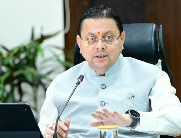 CM धामी ने दिए प्रदेश की सड़कों को गड्ढामुक्त करने के निर्देश, 15 अक्टूबर के बाद सड़कों का करेंगे निरीक्षण