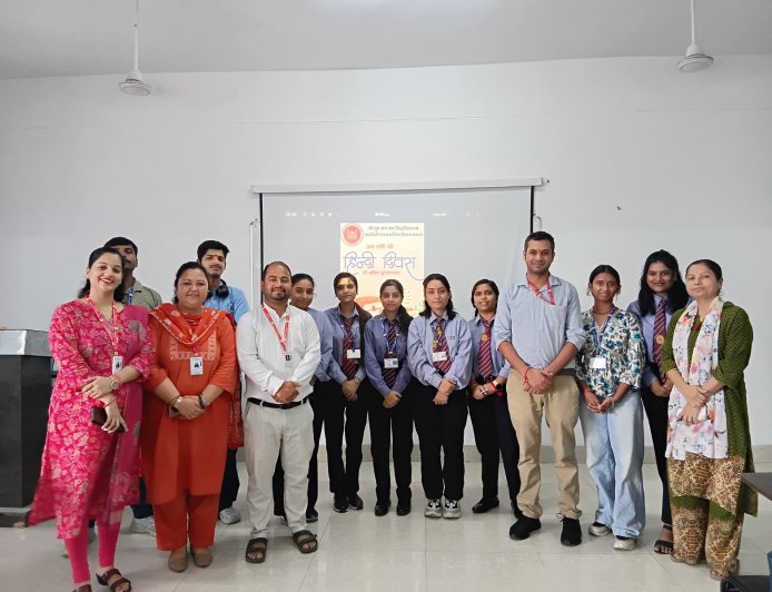 हिंदी दिवस पर SGRRU में गूंजी रचनात्मकता, कविता-पाठ, कहानी और भाषण प्रतियोगिताओं में छात्रों ने दिखाई प्रतिभा
