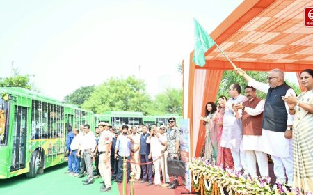 दिल्ली में 150 नई इलेक्ट्रिक बसें और 13 नए प्रदूषण निगरानी केंद्र की शुरुआत