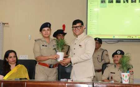 Dehradun News: ‘नशे के विरुद्ध लड़ाई, मेरी शुरुआत खुद से’ का संकल्प, 1,000 से अधिक विद्यार्थियों को किया जागरूक