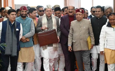 धामी सरकार ने पेश किया 7,844.18 करोड़ रुपये का अनुपूरक बजट, विकास योजनाओं के लिए खोला खजाना