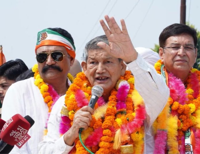 हरीश रावत के पक्ष में खड़े हुए कई नेता और विधायक, सैलजा को किया नकार