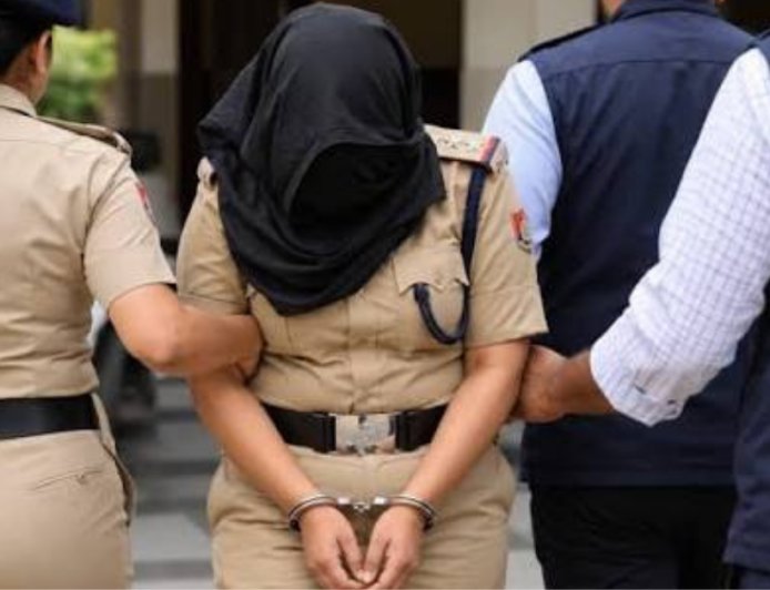 हरिद्वार में 10,000 रुपये की रिश्वत लेते महिला ASI गिरफ्तार: विजिलेंस की बड़ी कार्रवाई