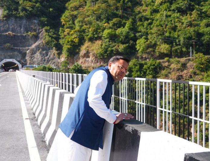 CM धामी ने किया पुल-सुरंग का निरीक्षण, रुद्रप्रयाग में ट्रायल शुरू