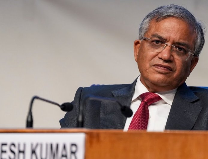 SIR पर चुनाव आयोग का सुप्रीम कोर्ट में हलफनामा, ज्ञानेश कुमार पर लगे आरोपों को किया खारिज