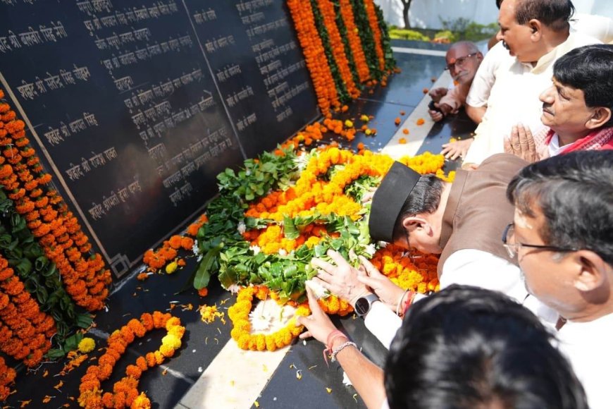 सीएम धामी ने मुजफ्फरनगर कांड की बरसी पर शहीदों को श्रद्धांजलि अर्पित की