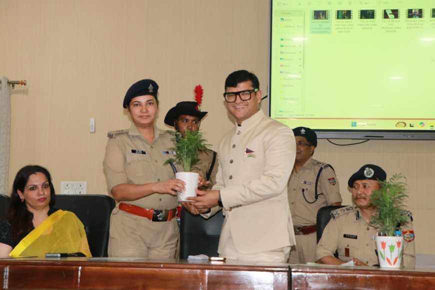Dehradun News: ‘नशे के विरुद्ध लड़ाई, मेरी शुरुआत खुद से’ का संकल्प, 1,000 से अधिक विद्यार्थियों को किया जागरूक